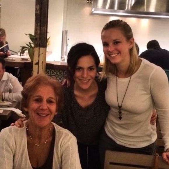 Meet your Posher, Laura - Picture 1 of 1