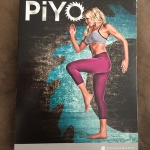 🤑SALE🤑 PiYo Workout DVDS