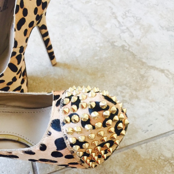 💕👠Steve Madden pumps💕 - Picture 2 of 3