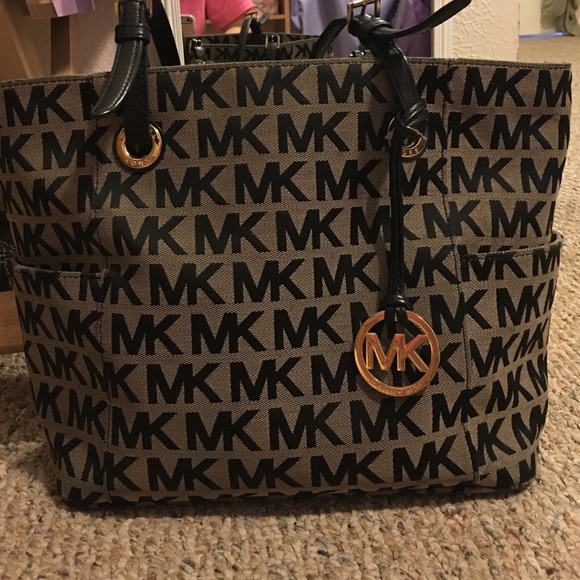 Michael Kors purse