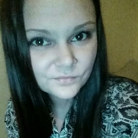 Meet your Posher, Kimberly - Picture 1 of 1