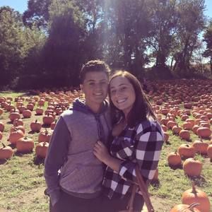 Meet your Posher, Ariana