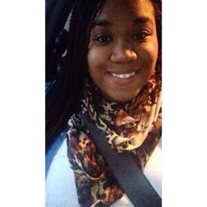 Meet your Posher, Lena