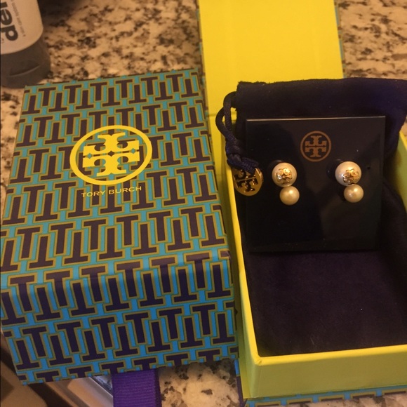 SOLD Tory Burch Evie Double Pearl Earrings - Picture 2 of 3