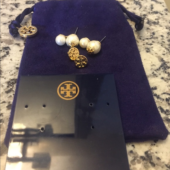 SOLD Tory Burch Evie Double Pearl Earrings - Picture 3 of 3