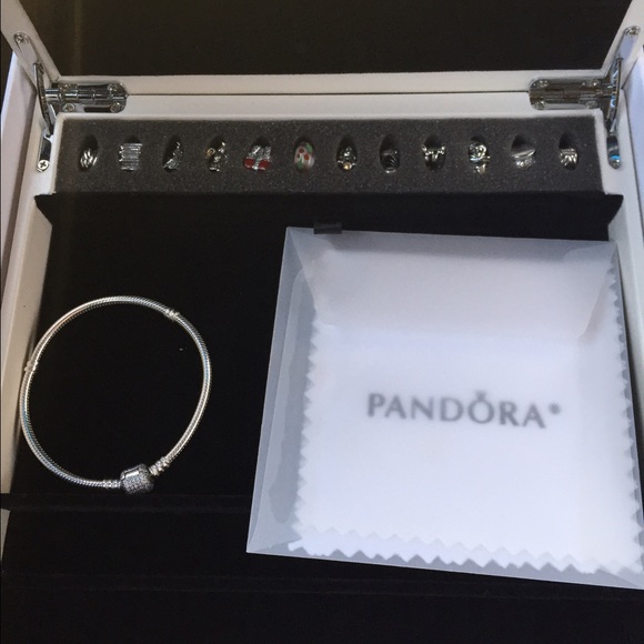 Pandora bracelet 12 days of Christmas - Picture 2 of 4