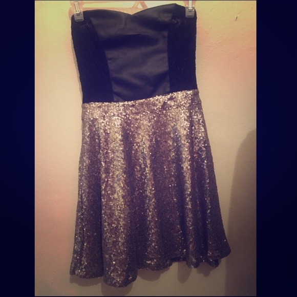 ☆☆SOLD☆☆ Black and Silver Sequined Party Dress