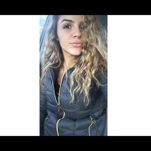 Meet your Posher, Joanna