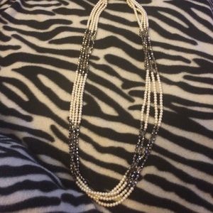 sparkely faux  pearl and gem necklace