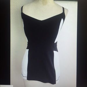 lululemon black & white bra top ~FIRM PRICE