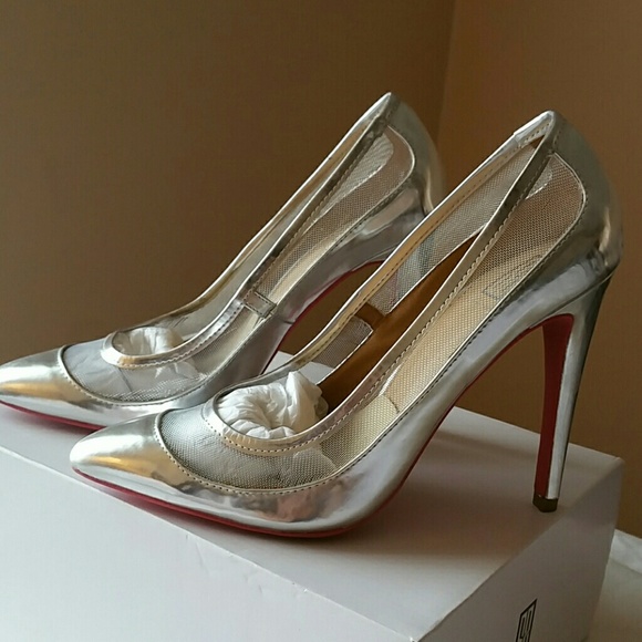 Shoe Dazzle Shoes - Silver stiletto pump with Mesh detailing