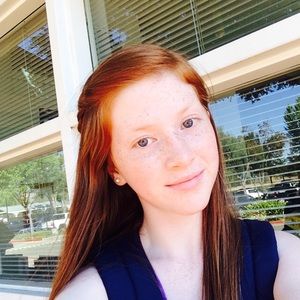 Meet your Posher, Dana