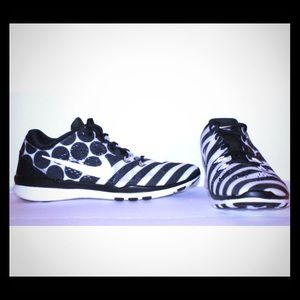 Womens limited brand new Nike 5.0 size 8.5