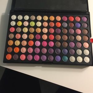 Huge coastal palette