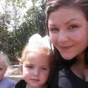 Meet your Posher, Lauren