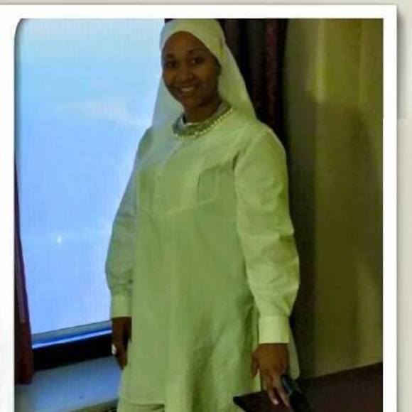 Meet your Posher, Princess - Picture 1 of 1