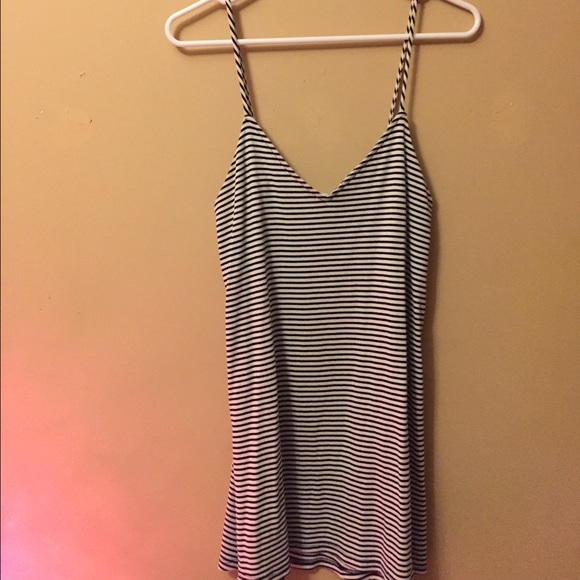 Striped tight/flowy spaghetti strap dress - Picture 1 of 1