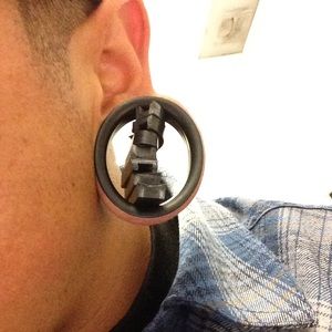 Meet your Posher, Thomas