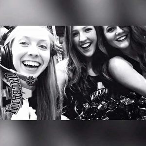 Meet your Posher, Abigail