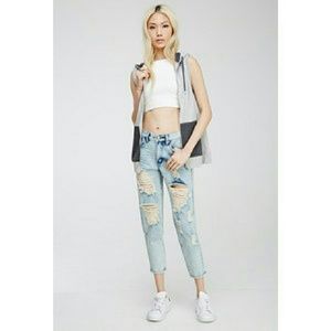 Distressed boyfriend jeans