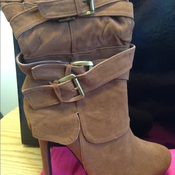 Women's boots - Picture 3 of 4
