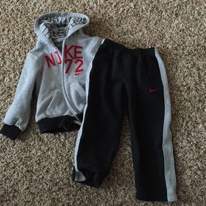 NIKE 3T sweat suit