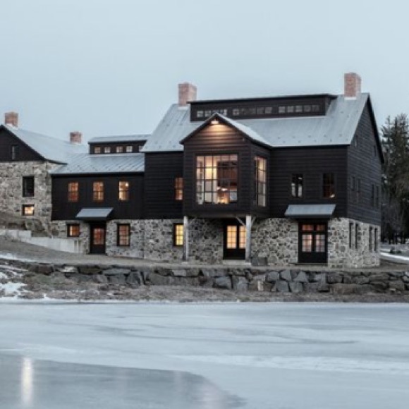 Meet your Posher, Erica - Picture 1 of 1