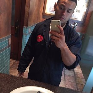 Meet your Posher, Josue