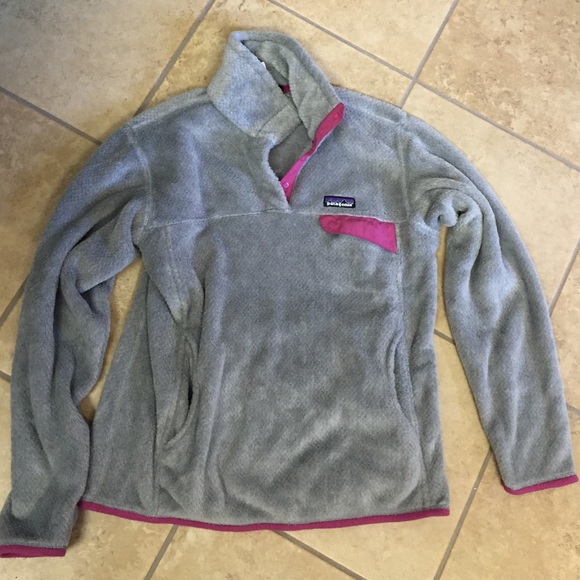 Gray and pink women's Patagonia pull over