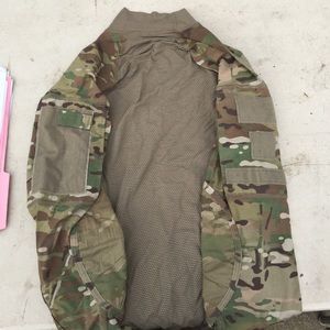 Multi cam under shirt