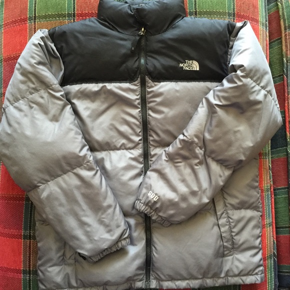 The North Face Boys XL Gray/Black 600 Down Fill