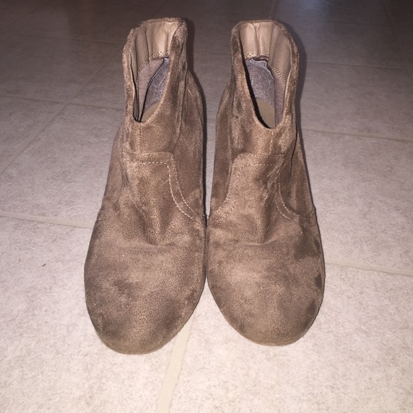 Suede heels