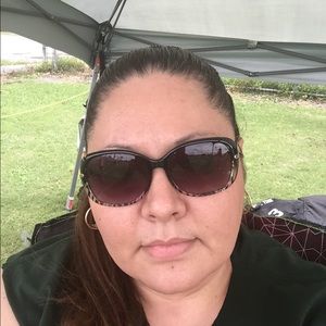 Meet your Posher, Maricela
