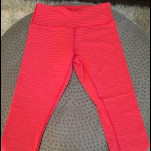 Lululemon cropped pant