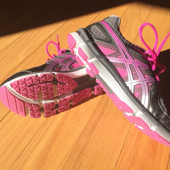 Asics cross-training, running shoes - Picture 2 of 2