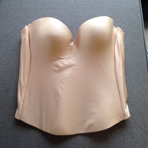 NWOT strapless nude bra. Size 34DD