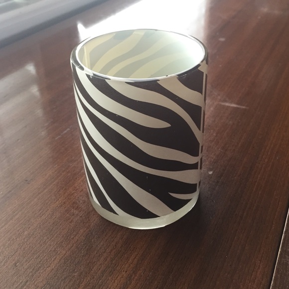 Kate spade zebra print tumbler for bathroom
