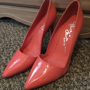 Alice + Olivia patent leather Dina pumps in Coral