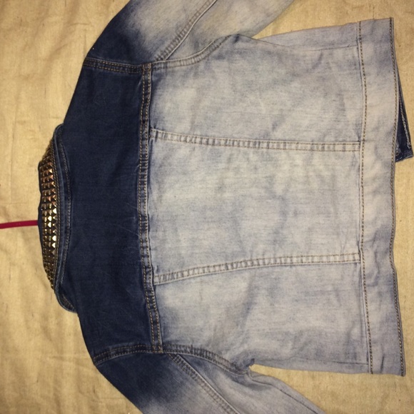 Forever 21 Premium Denim Jacket. - Picture 4 of 4