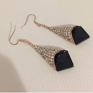 💐Brand New Earings💐