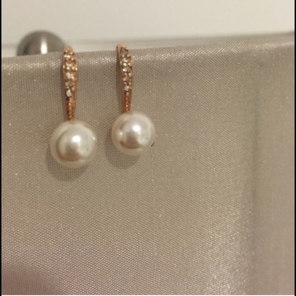 🎀Brand New Earings🎀