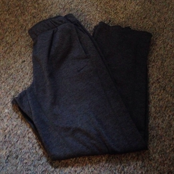 Nike Therma-Fit Sweatpants