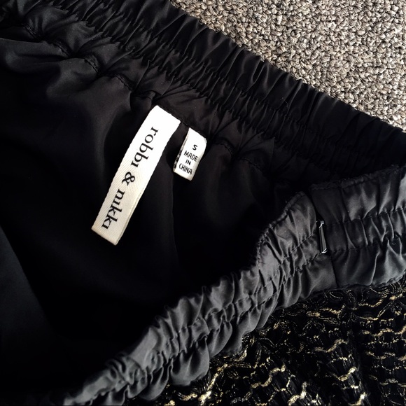 Robbi & Nikki Skirt size S Black/Gold - Picture 4 of 4