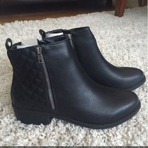 👑Brand New Boots👑