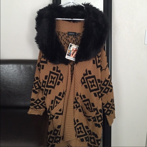 MINK PINK Intazia Fur trim Cardigan - Picture 2 of 2