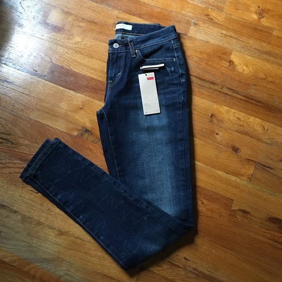 NWT Levi's Legging