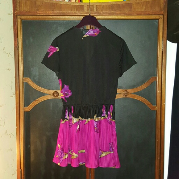 SOLD LOCALLY🤘 Vintage floral peplum top - Picture 3 of 4