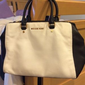 Micheal kors bag