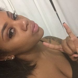 Meet your Posher, Johntale