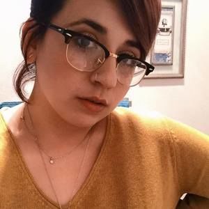 Meet your Posher, Roxanna